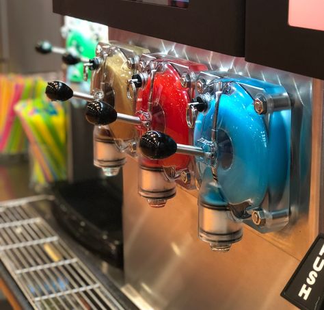 Coffee Granita, Drink Vending Machine, Frozen Drink Machine, Drink Machine, Slushie Machine, Slush Machine, Frozen Drink, Taco Shop, Fountain Drink