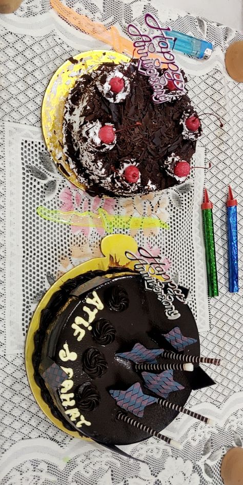 Anniversary Cake Snapchat Story, Anniversary Cake Snap, Anniversary Cake Aesthetic, 1st Anniversary Cake, Marriage Anniversary Cake, Happy Birthday Chocolate Cake, Fast Food Drinks, Cake Story, Birthday Chocolate