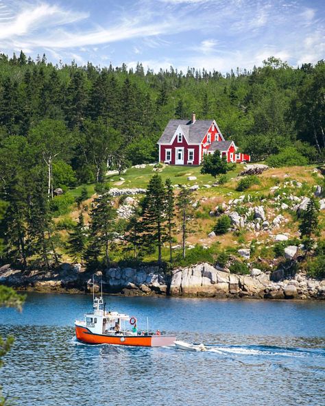 @jackiegreaney in Aspotogan, Nova Scotia via instagram | “Views along the Lighthouse Route 🇨🇦@visitnovascotia” Nova Scotia Lighthouses, Nova Scotia Travel, Visit Nova Scotia, East Coast Road Trip, Canadian Travel, Heritage House, Nova Scotia Canada, Explore Canada, The Lighthouse