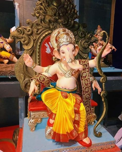 Unique Ganesha Murti, Durgamma Photos, Ganesha Murti, Dr Ambedkar Hd Wallpaper New, Ganesh Murti, Ganpati Bappa Photo, Ganesh Art Paintings, Shri Ganesh Images, Happy Ganesh Chaturthi Images