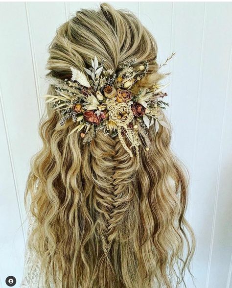 Bohemian Wedding Hairstyles, Elven Hairstyles, Bohemian Wedding Hair, Fall Wedding Hairstyles, Boho Bridal Hair, Bridal Hairdo, Boho Wedding Hair, Long Hair Wedding Styles, Bohemian Hairstyles