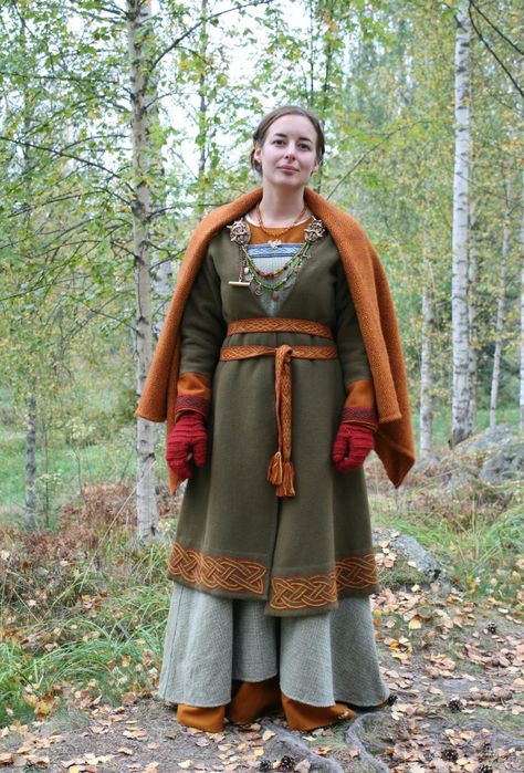 Historical Viking Clothing, Viking Clothing Women, Viking Costumes, Vikings Art, Norse Clothing, Costume Viking, Historical Viking, Viking Garb, Medieval Garb