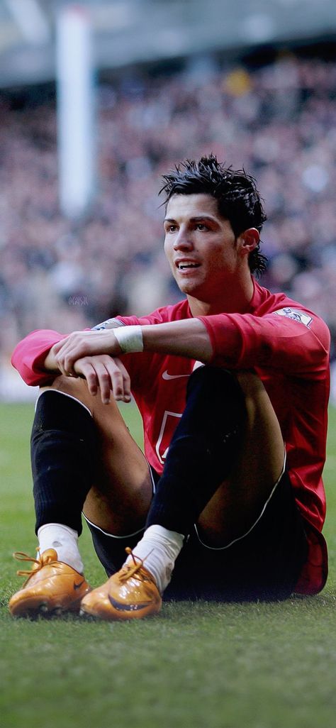 Cr7 Photos, Manchester United Wallpapers, Manchester United Ronaldo, Ronaldo Madrid, Cristiano Ronaldo Young, Cristiano 7, Sporting Lisbon, Cristiano Ronaldo Style, Ronaldo Pictures