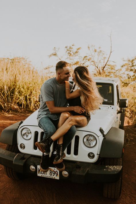 kayla esparza kaylaaesparza kaylaesparzaphotography weddingphotographer wedding photography photographer destination flat lay pictures picture photo photos poses Elopement couple couples Elopements hawaiielopement waimea canyon californiaweddingphotographer travelingweddingphotographer travel waimeacanyon kauai hawaii hi jeep wrangler wranglar jeeps sunset goldenhour sparkly sparkley wedding dress Dreamy tropical florals flower crown head table vintage ring weddingring long weddinghairstyles ins Jeep Photoshoot, Jeep Wedding, Wedding Fotos, Adventure Engagement Photos, Jeep Photos, Tropical Florals, Dreamy Wedding Dress, Waimea Canyon, Photos Poses