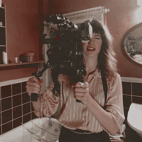 Movie Director Filmmaking, Women In Film Production, Indie Filmmaking Aesthetic, Female Filmmaker Aesthetic, Female Videographer, Videographer Aesthetic, Movie Star Aesthetic, Filmmaking Aesthetic, Woman Director