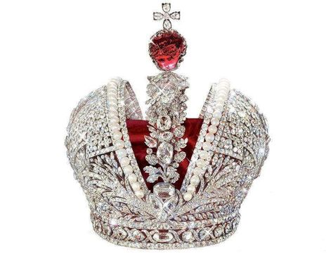 Jeremiah Pausier - Crown of Tsar Nicholas II | 1762 - Moscow Kremlin Museums, Russia Royal Crown Jewels, Imperial Crown, Royal Crowns, Royal Tiaras, Catherine The Great, The Coronation, Family Jewels, Bow Necklace, Royal Jewels