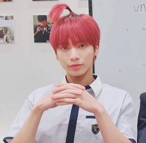 Txt Icons Funny, Txt Reaction Pics, Anime Mikey, Txt Funny, Txt Meme, Funny Kpop Memes, Meme Faces, Kpop Funny, Kpop Guys