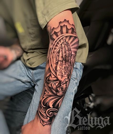 25 Exceptional Chicano Tattoo Ideas for Men & Women in 2023 Gio Tattoo, Mexican Tattoo Ideas For Men, Tattoo Ideas For Men Sleeve, Mexican Tattoo Ideas, Max Tattoo, Chicano Tattoos Sleeve, Mexican Tattoo, Men Tattoos Arm Sleeve, Chicano Tattoo