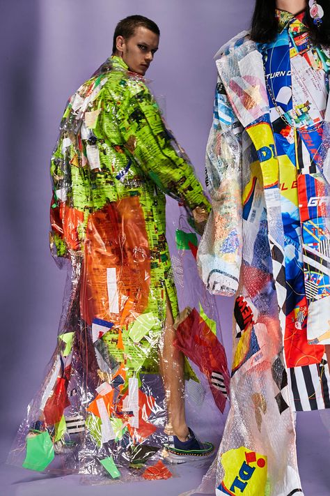 ARTS THREAD Portfolios: BORBALA FERENCZ, Budapest, Hungary -   "This collection is inspired from the waste that the fashion industry creates. Shreds, second-hand clothes are upcycled and given a new preciosity. The silhouette of the outfits are inspired from 17th century royal garments, in contrast with today’s fast fashion items." #upcycling #fashion #recycling #repurposing Sustainable Fashion Upcycling, Fashion Upcycling, Recycled Outfits, Upcycled Denim Jacket, Upcycling Fashion, Ashley Judd, Hand Fashion, Upcycle Clothes Diy, Tas Fashion