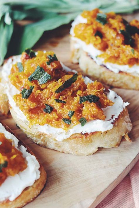 Caramelized Butternut Squash & Goat Cheese Toast-Grilled Cheese Social Butternut Squash Toast, Butternut Squash Goat Cheese, Squash Toast, Goat Cheese Toast, Squash Goat Cheese, Crunchy Bread, Cream Cheese Sausage Balls, Butternut Squash Cubes, Appetizer Menu