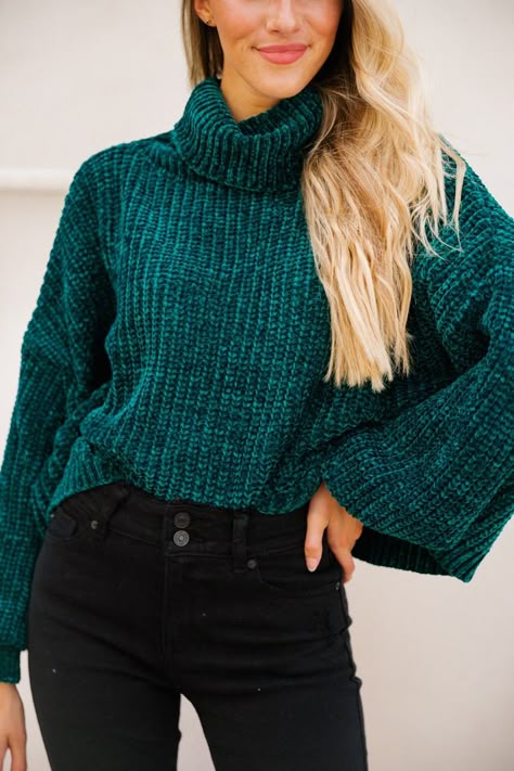 Teal Sweater Outfit, Green Sweater Outfit, Emerald Sweater, Turtleneck Sweater Outfit, Emerald Green Top, Emerald Green Sweater, Teal Outfits, Style Turtleneck, Loose Turtleneck