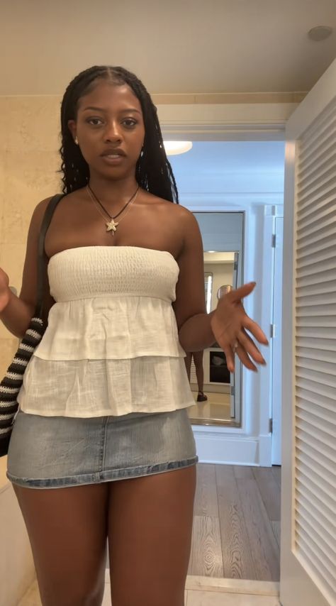 Bestie Vacation Outfits, Baddies Outfit Ideas Summer, Elegant Clothing Aesthetic, Quick Errands Outfit, Summer Beach Outfit Black Women, Easy Feminine Outfit, Mid Twenties Outfits Women Summer, Spring Outfit Inspo Casual, C Cup Outfits Aesthetic