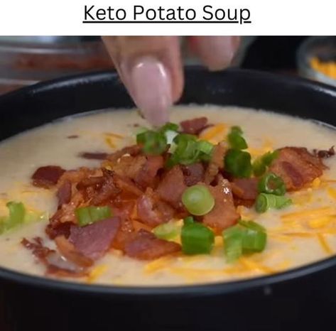 Keto Potato Soup, Crockpot Loaded Potato Soup, Diet Soups, Cauliflower Potato Soup, Pureed Food, Keto Soups, Potato Soup Easy, Soup Ingredients, Loaded Potato Soup