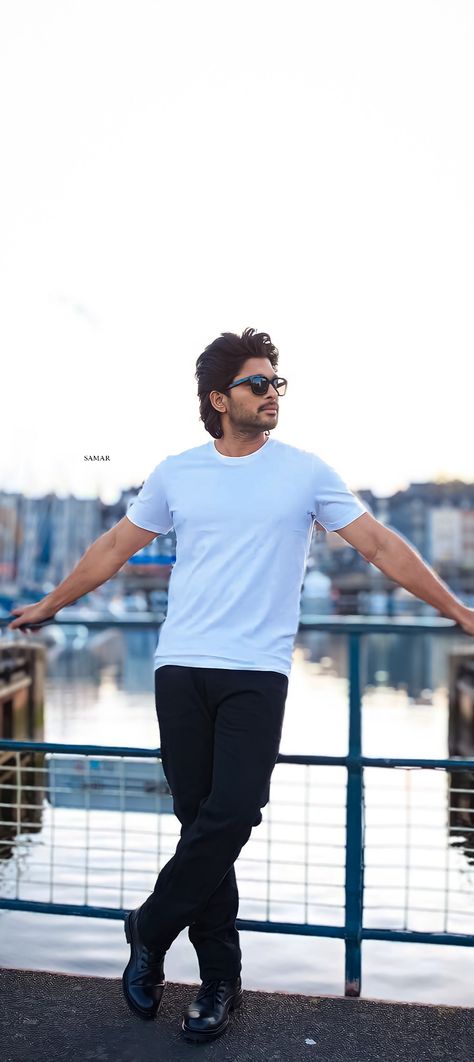 Alli Arjun Hd Photos, Allu Arjun Outfits, Allu Arjun Photoshoot, Allu Arjun Wallpapers Hd Wallpaper, Ala Vaikuntapuramlo Allu Arjun Images, Allu Arjun 4k Images, Allu Arjun Style, Allu Arjun Hd Wallpaper, Arya Movie