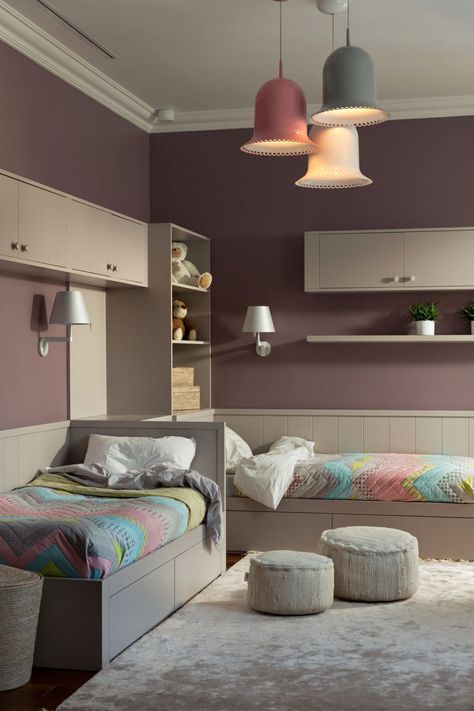 Two Level Apartment in Kiev by Lera Katasonava (17) Twins Bedroom, Girls Bedroom Sets, Twin Bedroom Sets, Kids Shared Bedroom, Shared Girls Bedroom, Bed In Corner, Colorful Kids Room, Storage Idea, Kids Bedroom Designs