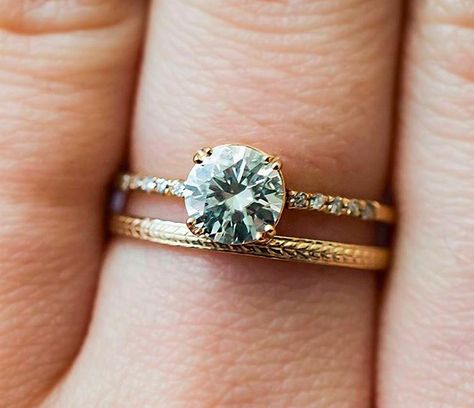 Wedding Rings Unique Vintage, Vintage Engagement Rings Unique, Beautiful Wedding Rings, Wedding Rings Solitaire, Princess Cut Engagement Rings, Simple Engagement Rings, Unique Wedding Bands, Antique Engagement, Wedding Rings Unique