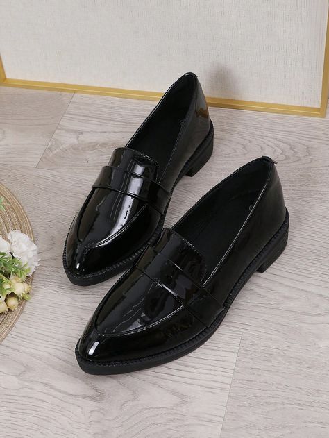 Women's Black Patent Leather Oxfords, Pointed Toe, Slip-On Work/Casual Shoes, Thick Sole Platform Loafers For Spring/Autumn Black         Women Shoes, size features are:Bust: ,Length: ,Sleeve Length: Patent Leather Oxfords, Chunky Heel Shoes, Pannier Bag, Crystal Shoes, Platform Loafers, Black Patent Leather, Maternity Bag, Top Shoes, Chunky Heels