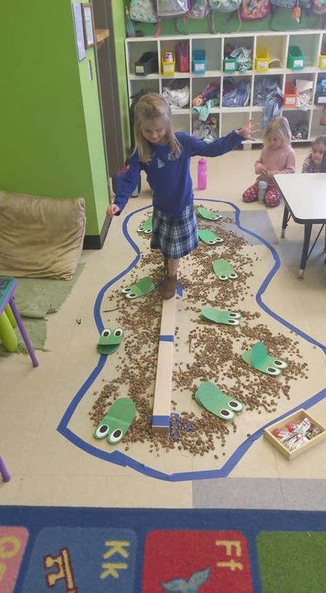 Jungle Outside Activities, Safari Themed Science Experiments, Zoo Animal Learning Activities, Safari Obstacle Course, Jungle Gross Motor Activities, Zoo Animal Gross Motor Activities, Rainforest Gross Motor Activities, Safari Animal Activities Preschool, Safari Activity Preschool