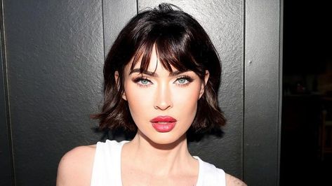 Megan Fox Hair, Hair Mist, Celebrity Hair Stylist, Short Hair Haircuts, Anne Hathaway, Megan Fox, Hair Envy, Mariah Carey, Bobs Haircuts