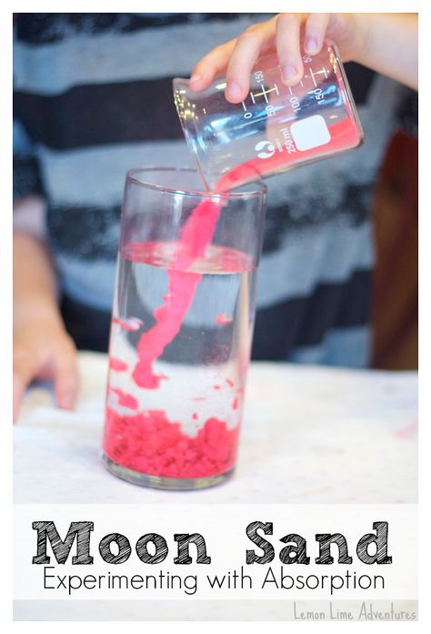 Moon Sand Experiment with Absorption: Great Science experiment to understand how the sensory dough works Sand Recipe, Moon Sand, Science Activities For Kids, Preschool Science, Crafts Kids, Homeschool Science, Science Experiments Kids, Physical Science, Science Classroom