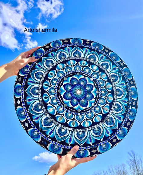 Blue Dot Mandala Art, Evil Eye Mandala Painting, Mirror Dot Mandala Art, Blue Dot Mandala, Evil Eye Dot Mandala, Art On Wooden Board, Blue Mandala Art, Mandala Work, Evil Eye Painting