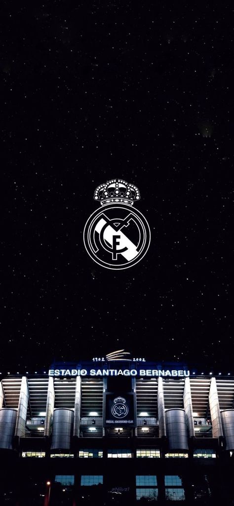 Hala Madrid Wallpaper, Wallpaper Real Madrid, Real Madrid Logo Wallpapers, Real Madrid Cr7, Real Madrid History, Real Madrid Wallpaper, Real Madrid Pictures, Madrid Aesthetic, Madrid Logo