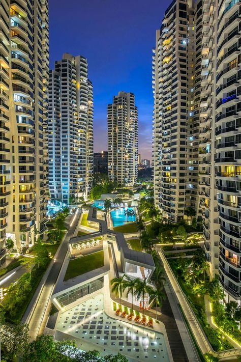 D'Leedon #Singapore #condo #condominium #Dleedon #buildings #bluehour #urban #residential #asia #landscape #Fujifilm #fujifilmxt1#Photography Asia Landscape, Singapore Condo, Condominium Architecture, Gardens By The Bay Singapore, Marc Quinn, Architecture Photography Buildings, Singapore City, Eco City, Future Buildings