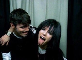 Princesa Emo, Emo Couples, Grunge Couple, The Love Club, Emo Scene, Avril Lavigne, Ramones, Teenage Dream