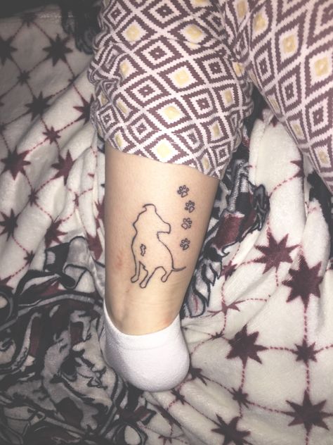 Staffordshire Bull Terrier Tattoo with paw prints. The middle marking is identical to my Staffy. Staffy Tattoos Line, Staffordshire Bull Terrier Tattoo, Staffy Tattoos, Marking Tattoo, Embry Call, English Staffordshire Bull Terrier, Bull Terrier Tattoo, Terrier Tattoo, Tattoo Prints