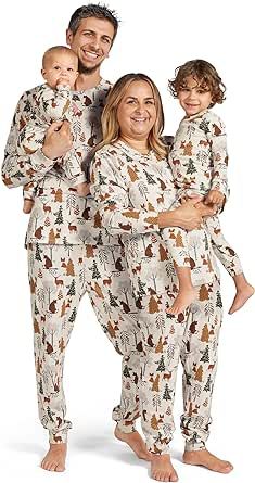 https://amzn.to/45mzDZR Thanksgiving Pajamas, Family Matching Christmas, Family Thanksgiving, Holiday Pajamas, Cute Pajamas, Matching Pajamas, Family Pajamas, Thanksgiving Outfit, Baby Family