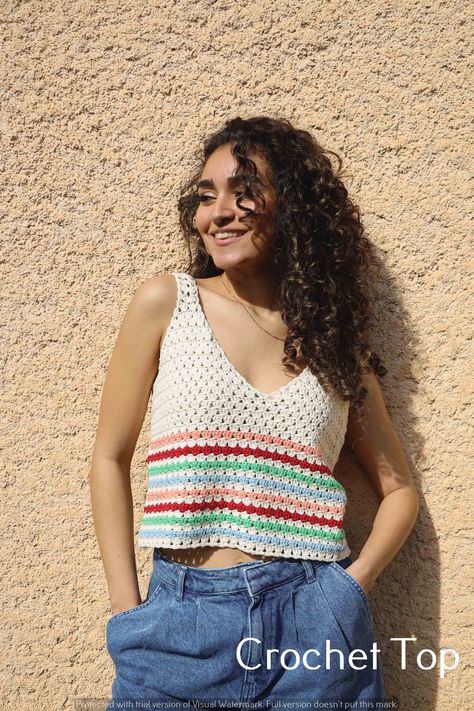 Crochet-crochet for begginner crochet videos Top Au Crochet, Blouse Au Crochet, Haut Crochet, Top En Crochet, Débardeurs Au Crochet, Blouses 2023, Crochet Blouses, Applique Work, Crochet Simple