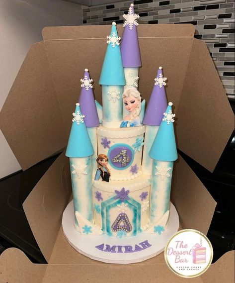 Frozen Castle Cake, Cake Castle, Frozen Birthday Party Cake, Elsa Cake, Frozen Castle, Elsa Cakes, Frozen Themed Birthday Party, Castle Cake, Shoe Image