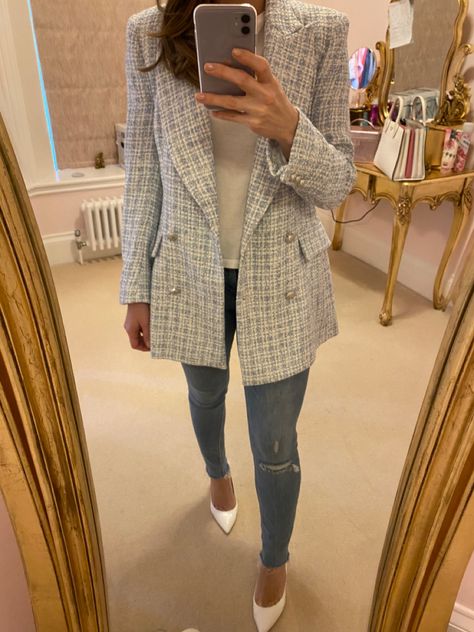 Blue Tweed Jacket Outfit Women, White And Blue Blazer Outfit, White Tweed Coat Outfit, Tweed Blazers For Women, Zara Tweed Jacket Outfit, White Boucle Blazer Outfit, Cream Tweed Blazer Outfit, Black And White Tweed Jacket Outfit, Blue Tweed Blazer Outfit