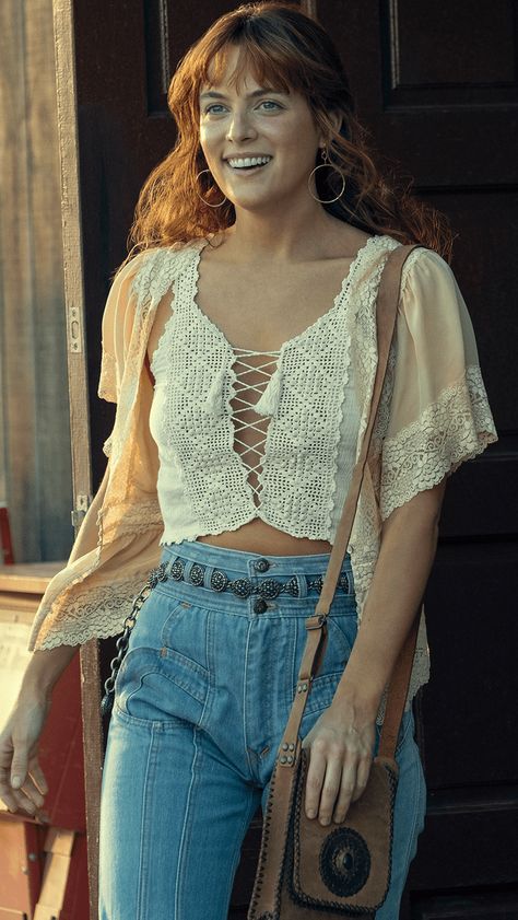 70s Inspired Outfits, Daisy Jones And The Six, Mode Pop, Moda Hippie, Riley Keough, Mode Hippie, 70s Inspired Fashion, 70s Outfits, Daisy Jones