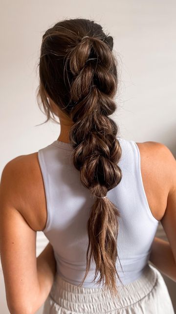 Basketball Hairstyles, Bubble Braid, Bubble Ponytail, Ponytail Hairstyles Easy, Game Day Hair, Cut Her Hair, Peinados Fáciles Para Cabello Corto, Work Hairstyles, Peinados Faciles