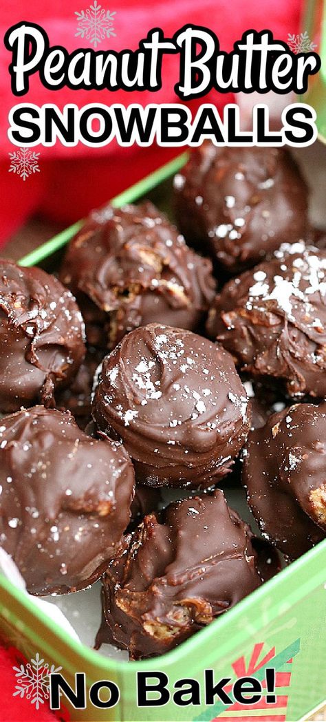 Peanut Butter Snowballs, Snowballs Recipe, Easy Holiday Treats, Peanut Butter Balls Recipe, Easy Candy Recipes, Xmas Treats, Recipes With Few Ingredients, Peanut Butter Desserts, Candy Recipes Homemade