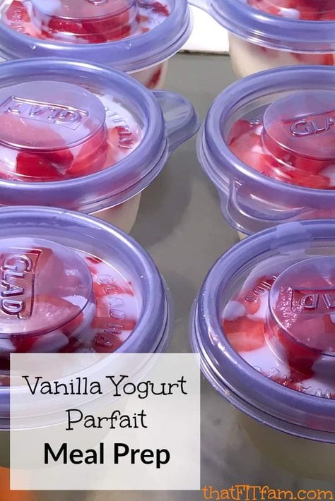 Meal Prep Parfait, Yogurt Parfait Meal Prep, Parfait Meal Prep, Desert Parfait, Parfait Ideas, Fruit Parfait Cups, Yogurt Parfait Cups, Shower Snacks, Kids Yogurt