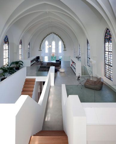 Utrecht in the house #beautiful #home #design #minimalist #clean #white #pure Chapel Conversion, Church Conversions, High Ceilings, Design Del Prodotto, Old Church, Contemporary Interior Design, Utrecht, Stained Glass Windows, Amazing Architecture