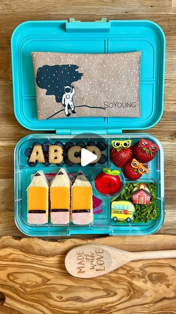 👩🏻‍🍳ArtInLunchbox♥️💙🇺🇸 on Instagram: "Hi everybody 👩🏻‍🍳✏️✏️✏️ Happy Monday ✏️✏️✏️ Special thanks @soyounginc for sending me unique lunch box with ice pack 🤩 🌟🌟you can find the stuff that I use from the link in my bio. 🌟🌟If you couldn’t find what you want, feel free to DM me. . 👩🏻‍🍳♥️my son’s lunches💙👩‍👦 . .  #artinlunchbox #lunchbox #lunchboxideas#firstdayback #backtoschool #firstdayofschool" First Day Of School Lunch Ideas, First Day Of School Lunch, Tin Lunch Boxes, Lunchbox Ideas, School Lunch Box, Pack Lunch, Ice Pack, School Lunch, Special Thanks