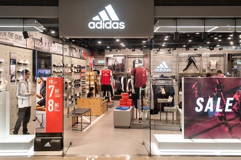 adidas Retaliates Against Forever 21's Counterclaims in Ongoing Trademark Lawsuit #daily #news #hypebeast #mux #muxjasper #fivedoubleues Sale Off, Adidas Adilette, Sneaker Stores, In Law Suite, Previous Year, Visual Merchandising, Set Design, Industrial Style, Red Green