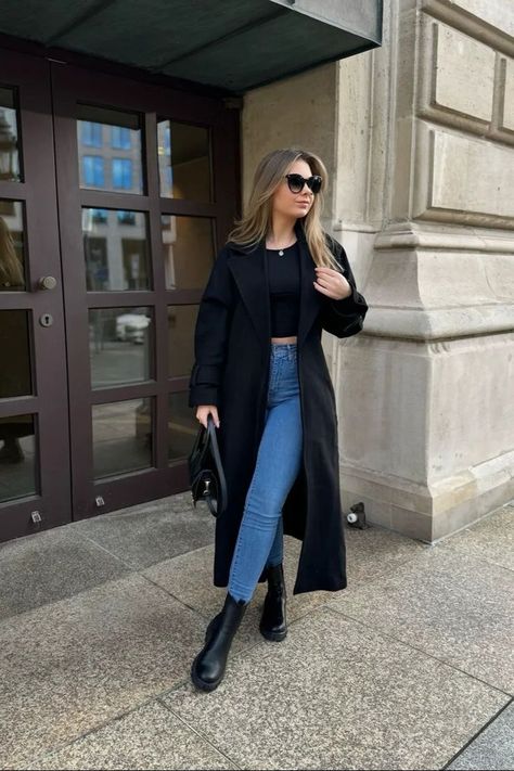 Versatile long black coat outfit ideas that will take your winter style to the next level. Long Coat Picture Ideas, How To Style Black Coat, Long Black Coat Outfit Casual, Long Coat Outfit Women, Black Coat Outfits For Women, Long Black Coat Outfit, Long Black Coat Women, Colourful Wardrobe, Long Jacket Outfit