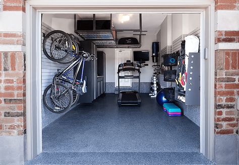 Garage Gym Design, Home Gym Ideas Small, Small Home Gyms, Diy Garage Organization, Garage Mudroom, Garage Storage Inspiration, Diy Garage Storage Cabinets, Doors Diy, Home Gym Garage