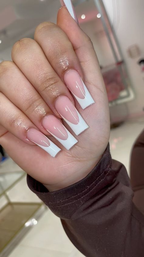 Mediums Acrylic Nails, White French Tip Tapered Square Nails, French Tip Acrylic Nails Aesthetic, Long Square Nails French Tip, Xl Nail Ideas, Square French Tip Nails With Design, Long Square French Tip Nails, Medium French Tip Acrylic Nails, Long Nails French Tip