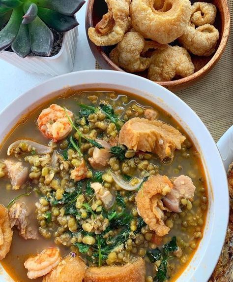 Laing Recipe, Ginisang Munggo, Beans Soup, Filipino Recipes, Recipes From Heaven, Bean Soup, Chana Masala, Instagram A, Meat