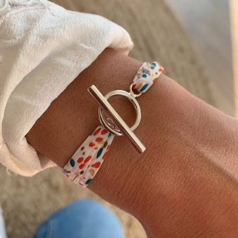 Bracelets Paris Filter, Paris Filter Bracelets, Bracelets Paris, Fabric Bracelets Diy, Bracelets Aesthetic, Paris Filter, Bracelets Liberty, Art Jewelry Design, Fabric Bracelets