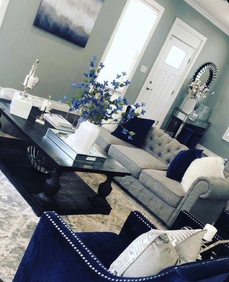 Living Room Decor Grey And Blue, Zgallerie Living Room, Silver Living Room, Blue Living Room Decor, Living Room Decor Gray, First Apartment Decorating, Glam Living Room, Living Room Color Schemes, Living Room Decor Cozy