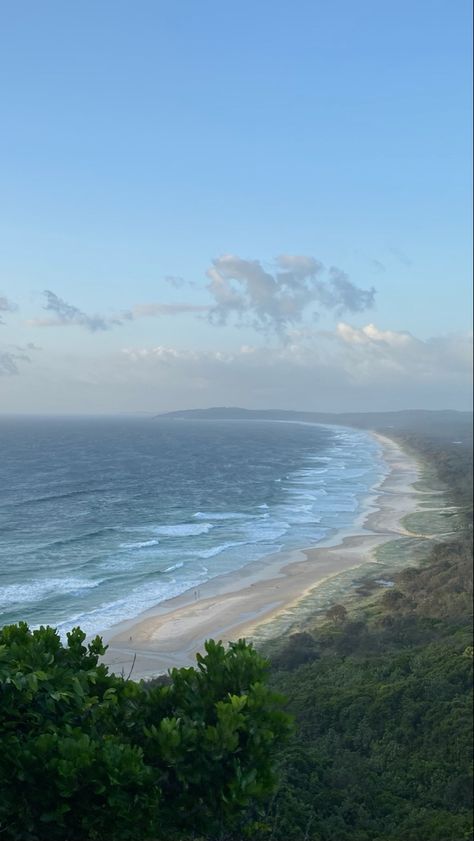 Australia Activities, Lighthouse Photography, City Life Aesthetic, Lighthouses Photography, Australia Vacation, Byron Bay Australia, Travel Australia, The Lighthouse, The Sunrise