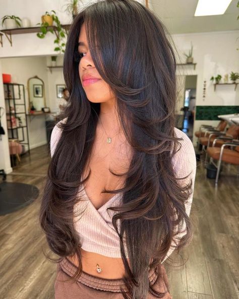 Amazing Hip-length Butterfly Haircut Butterfly Cut Mid Length Wavy Hair, Hip Length Hair, Butterfly Hairstyle, Face Framing Hair, Butterfly Haircut, Haircuts For Long Hair With Layers, Hair Inspiration Long, Unique Butterfly, Hairstyles For Layered Hair