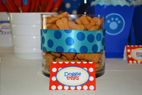 Blues Clues Birthday Party, Blues Clues Birthday, Blue's Clues Birthday Party, First Birthday Board, Dog Bone Cookies, Clue Party, Kids Themed Birthday Parties, Blue’s Clues, Twin Birthday