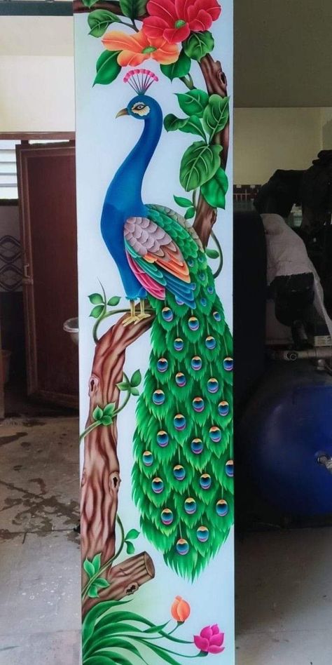 Wall Painting Peacock, Peacock Glass Painting Design, Peacock Glass Design, Pecok Design Painting, Peacock Painting Easy, Pillar Painting Ideas, Acrylic Glass Painting Ideas, Pillar Painting, Peacock Wall Painting